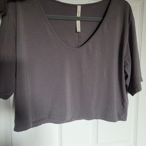 Aritzia foundation V neck